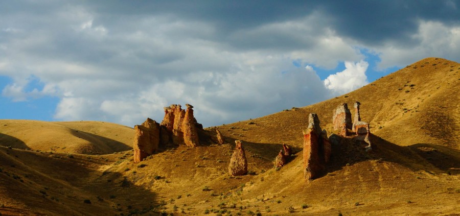 I've heard this called "The Three Witches". Weber Canyon, Utah